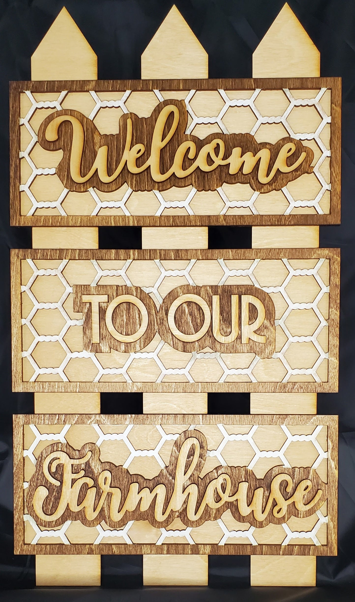 Welcome to Our Farmhouse Fence | Erin' Spirational Crafts