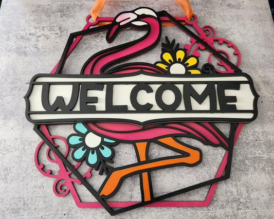 Flamingo Door Hanger | Erin 'Spirational Crafts