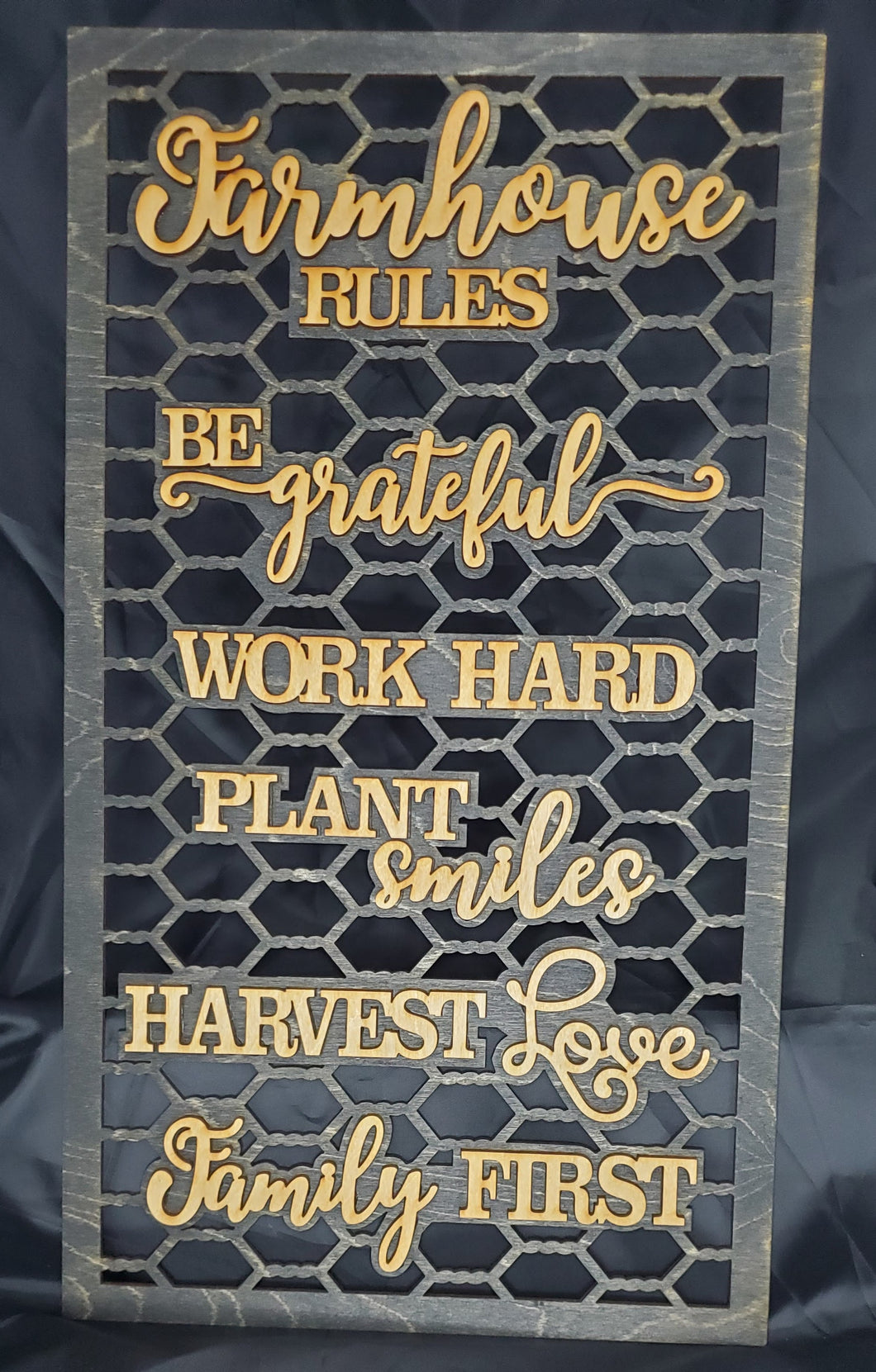 Farmhouse Rules | Erin' Spirational Crafts